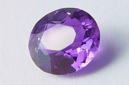 Oval Violet sapphire gemstone, transparent gems, exclusive loose faceted sapphires, untreated gemstones shopping
